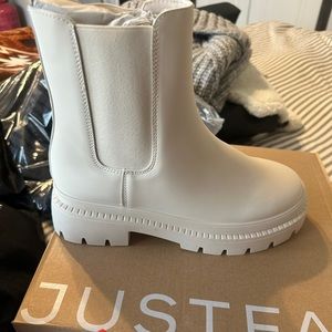 JF brand new white boot